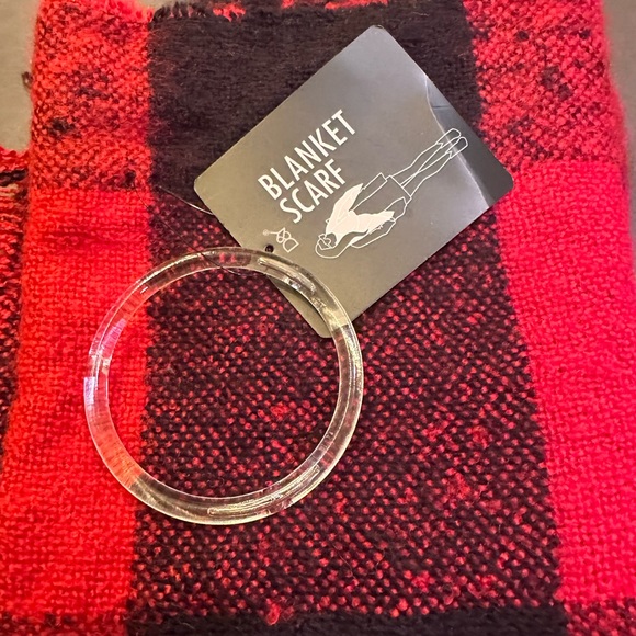 NWT D&Y Blanket Scarf - Picture 2 of 6